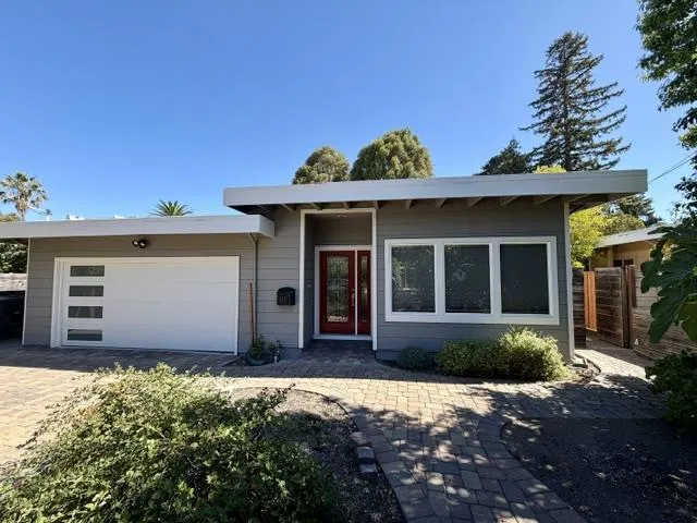 4235 Ruthelma Avenue Palo Alto, CA 94306