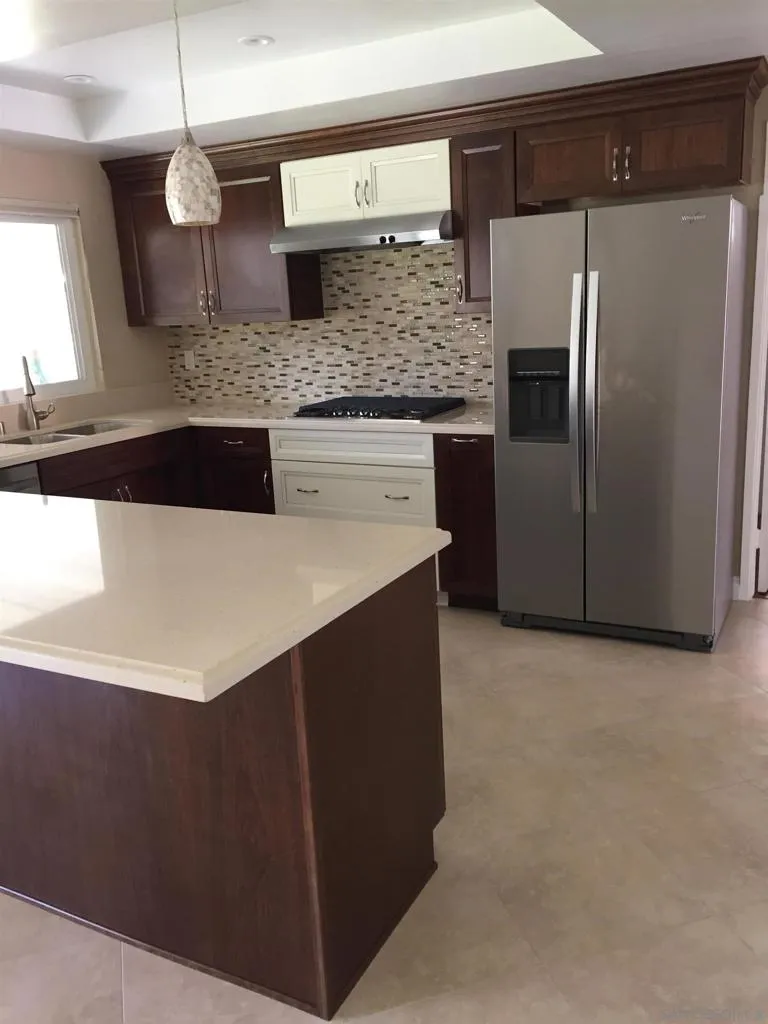 6370 Casselberry Way San Diego, CA 92119