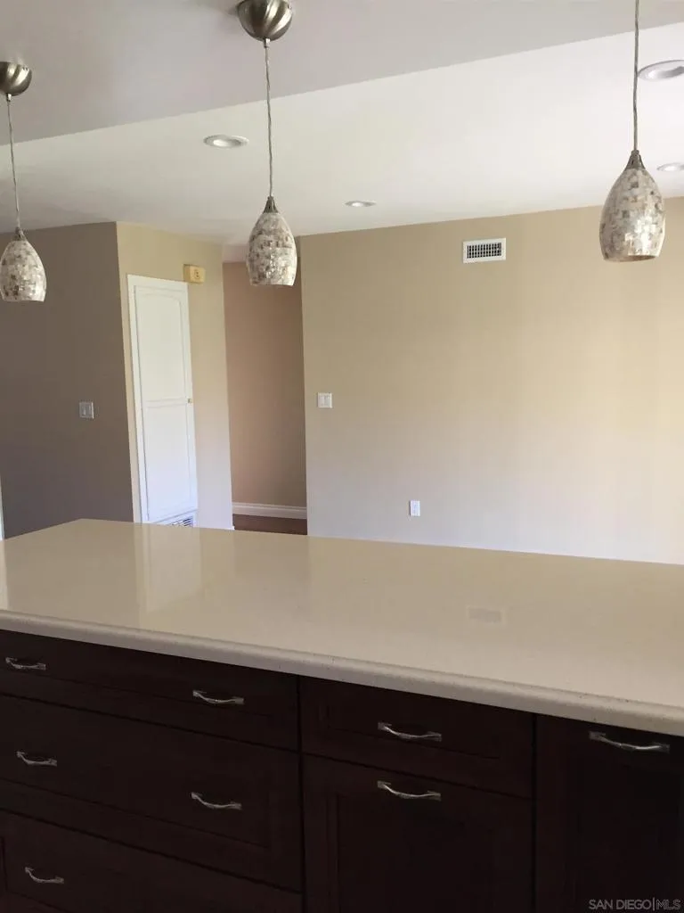6370 Casselberry Way San Diego, CA 92119