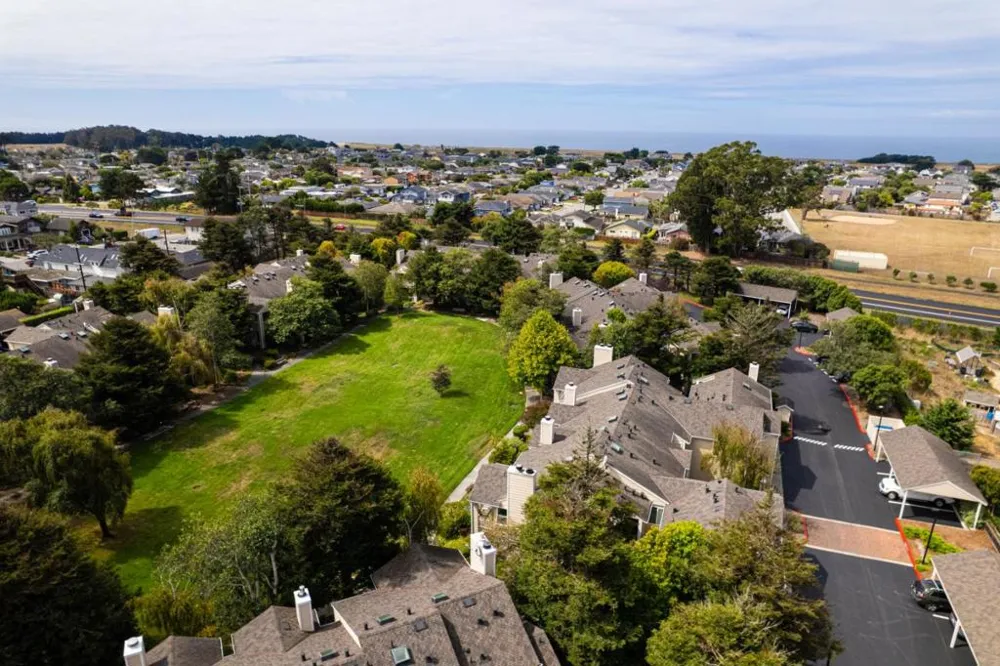 144 Amesport Half Moon Bay, CA 94019