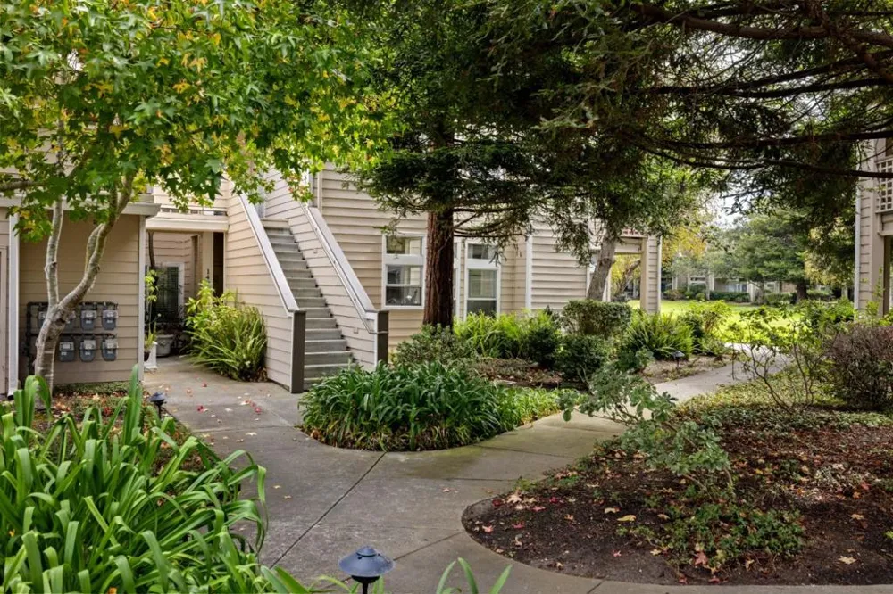 144 Amesport Half Moon Bay, CA 94019