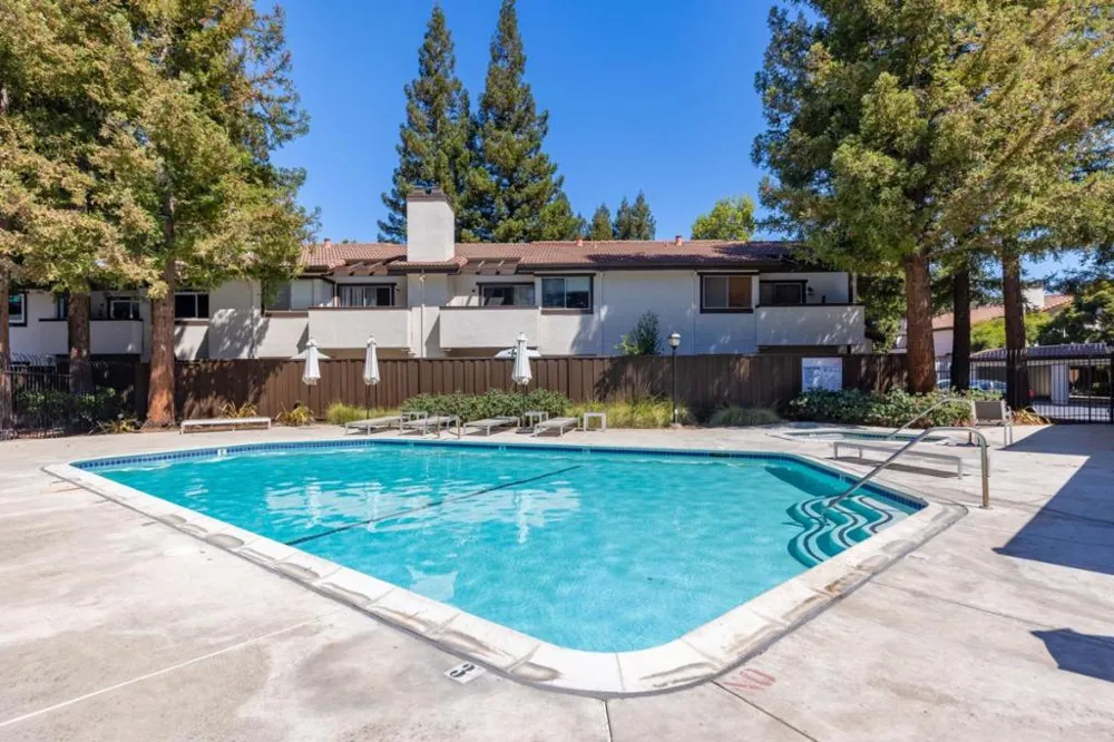 1400 Bowe Avenue #1806 Santa Clara, CA 95051