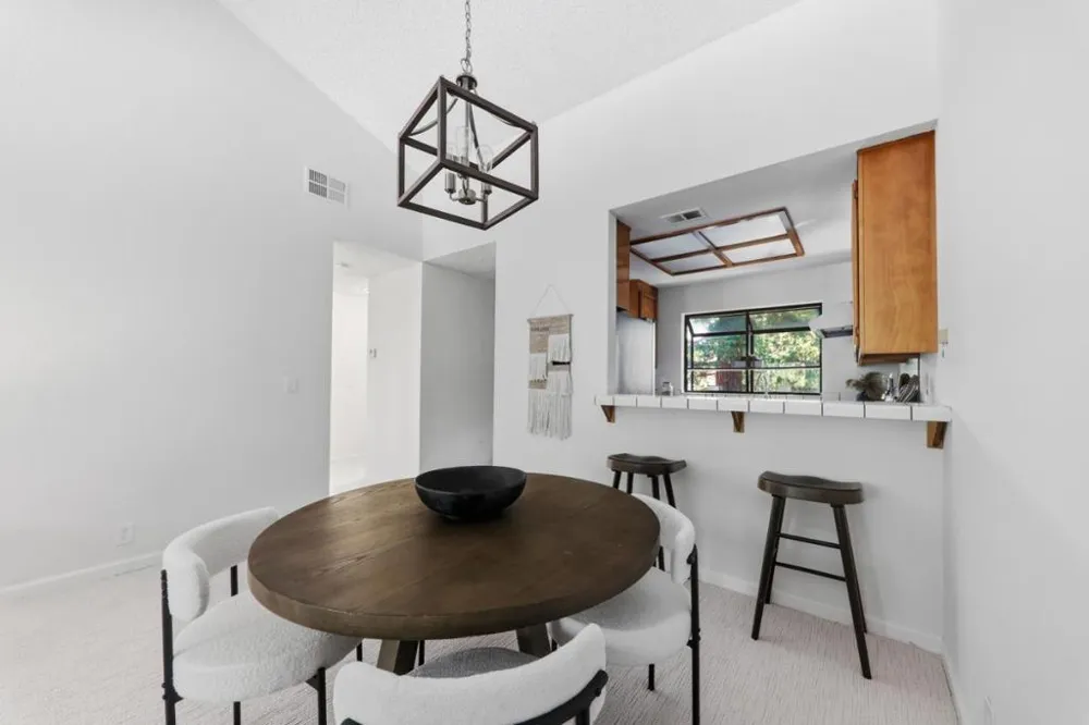 1400 Bowe Avenue #1806 Santa Clara, CA 95051