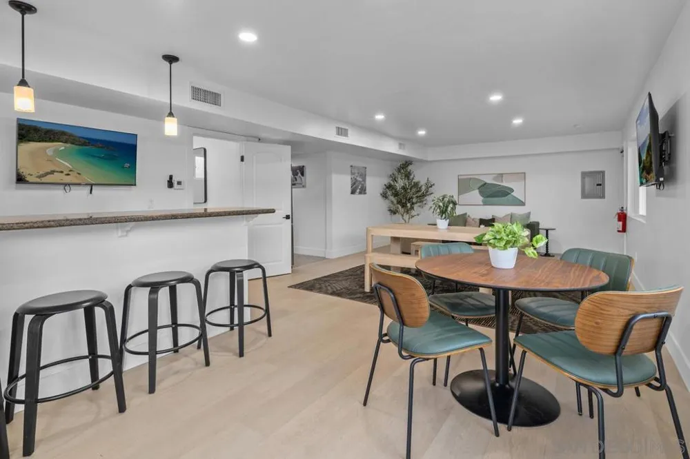 1030 Robinson Ave #103 San Diego, CA 92103