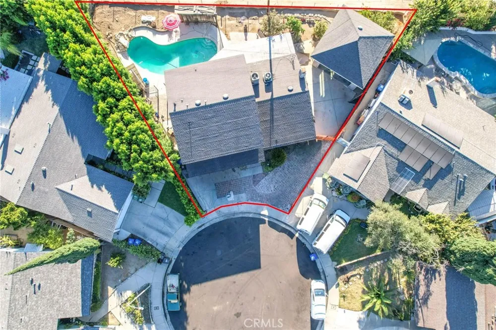 18930 Cantara Street Reseda, CA 91335