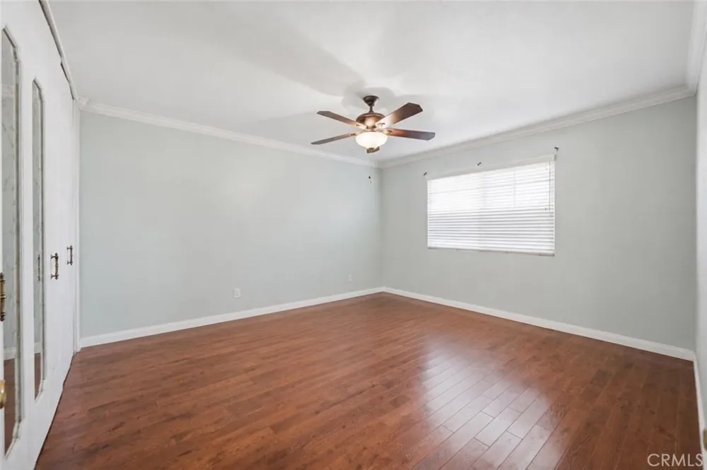 18930 Cantara Street Reseda, CA 91335