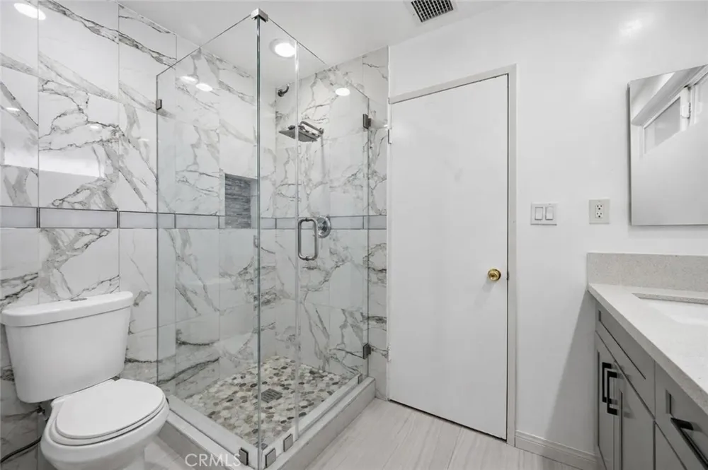 18930 Cantara Street Reseda, CA 91335