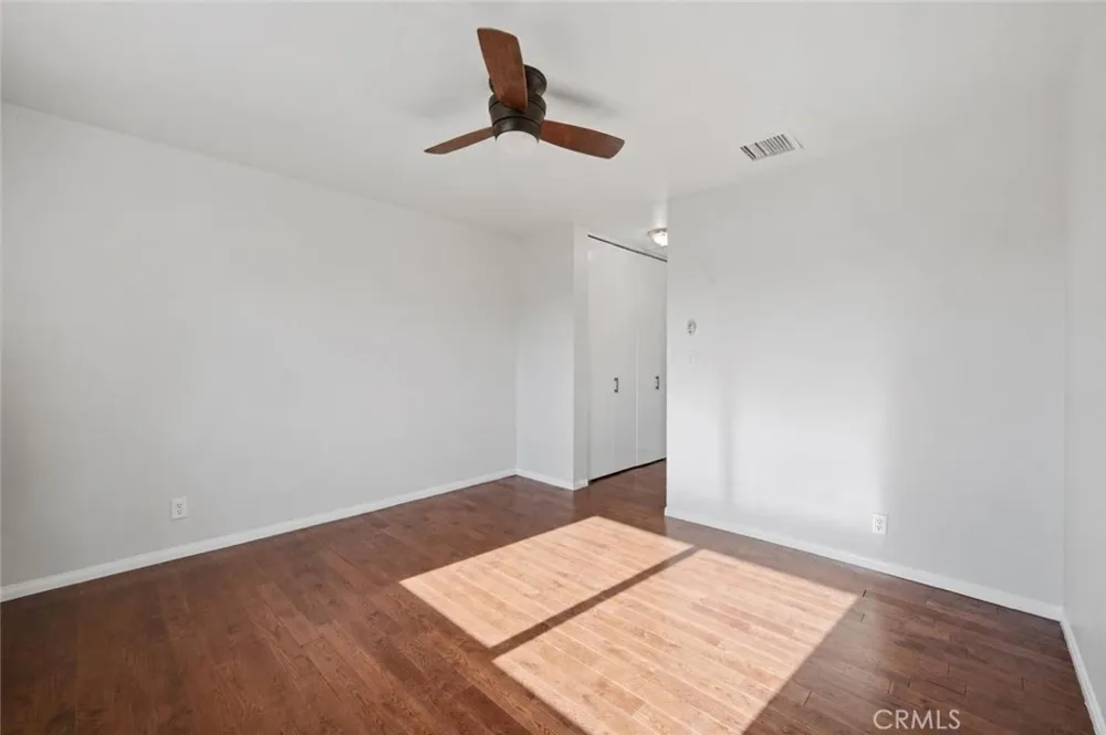 18930 Cantara Street Reseda, CA 91335