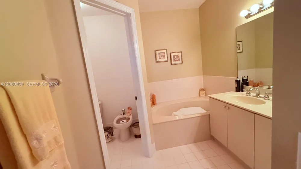 4729 SW 163rd Pl Miami, FL 33185