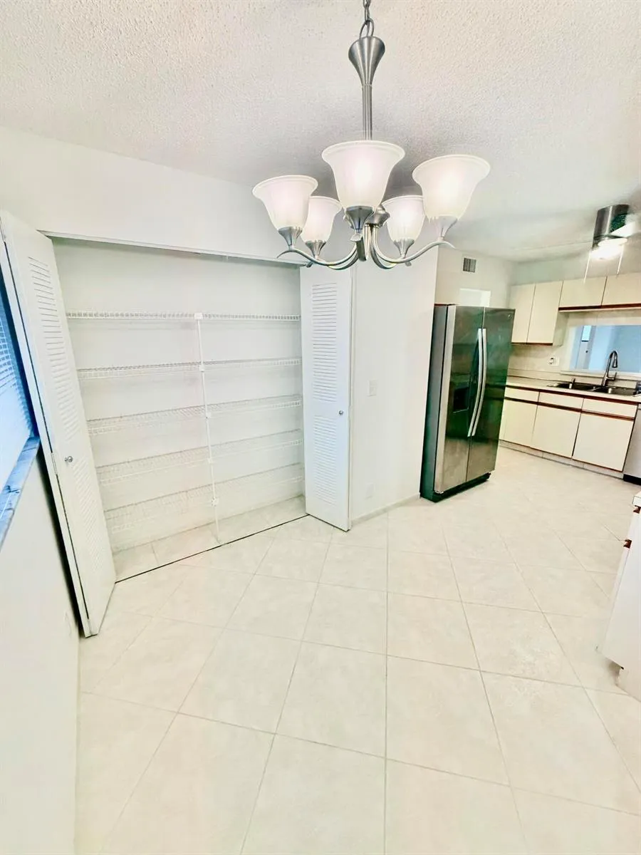 4725 LUCERNE LAKES E #214 Lake Worth, FL 33467