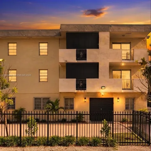 2725 W Okeechobee Rd #5
