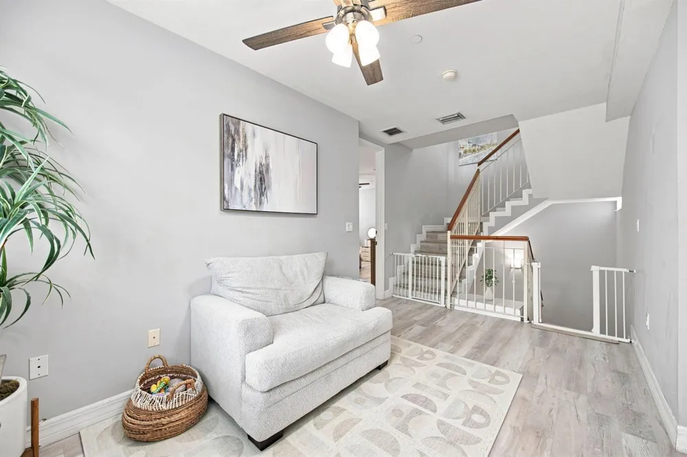633 NE 11TH AVENUE Fort Lauderdale, FL 33304