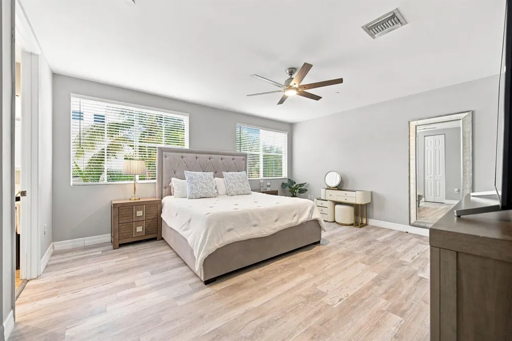 633 NE 11TH AVENUE Fort Lauderdale, FL 33304