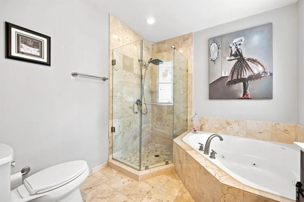 633 NE 11TH AVENUE Fort Lauderdale, FL 33304