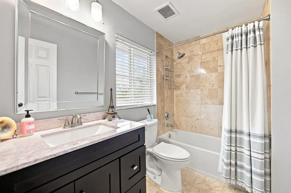 633 NE 11TH AVENUE Fort Lauderdale, FL 33304