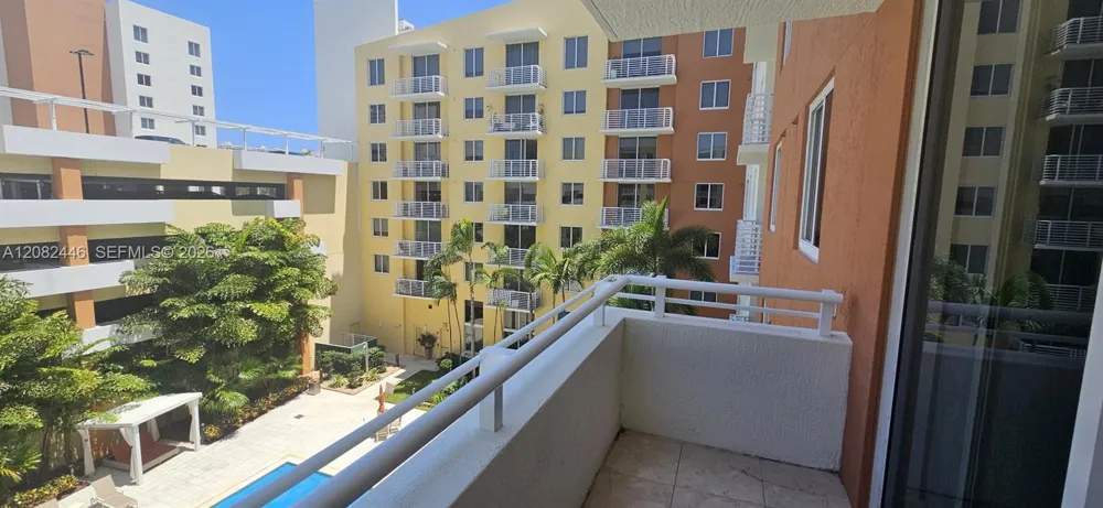 2775 NE 187th St #424 Aventura, FL 33180