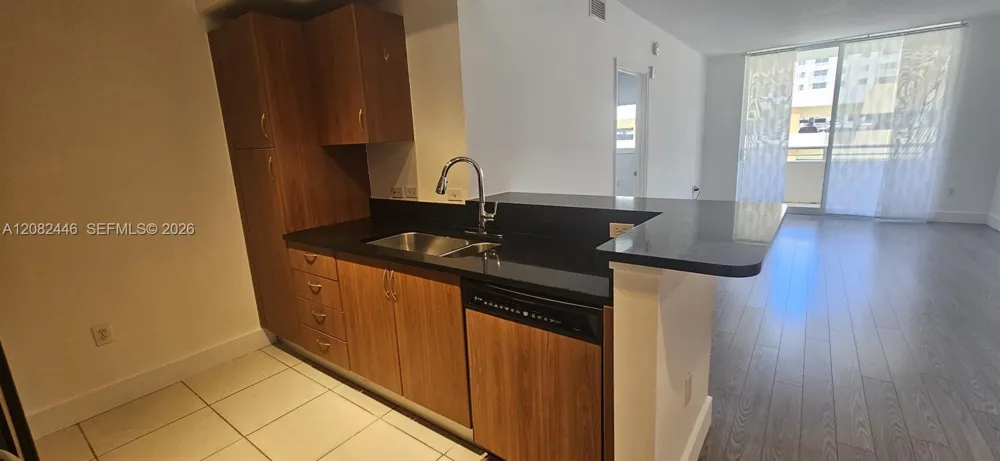 2775 NE 187th St #424 Aventura, FL 33180