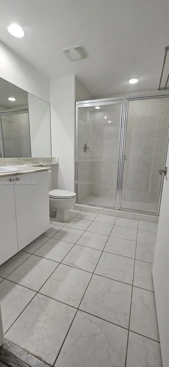 2775 NE 187th St #424 Aventura, FL 33180