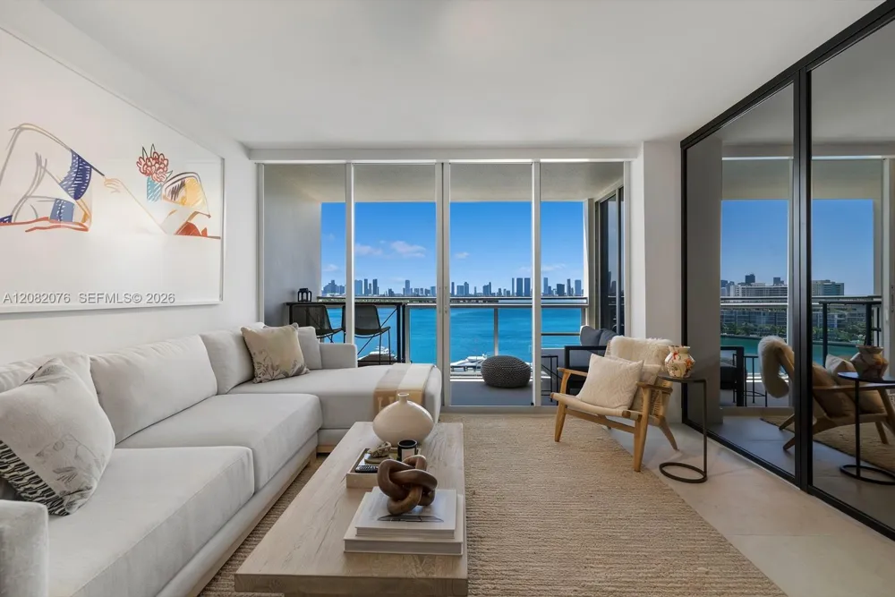 1800 Sunset Harbour Dr #1210 Miami Beach, FL 33139