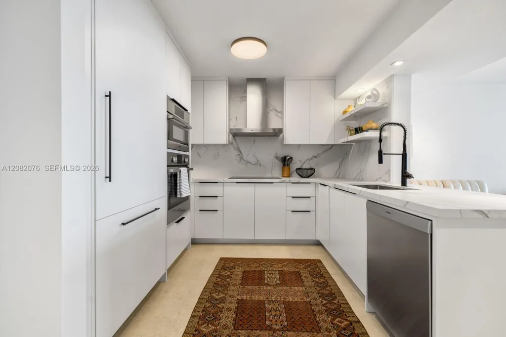 1800 Sunset Harbour Dr #1210 Miami Beach, FL 33139