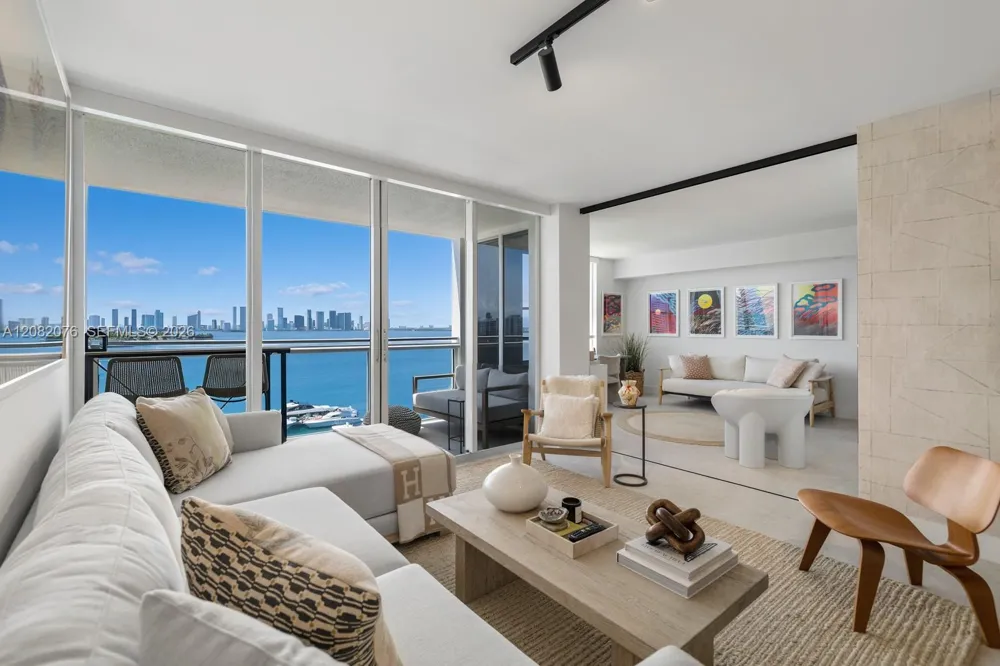 1800 Sunset Harbour Dr #1210 Miami Beach, FL 33139