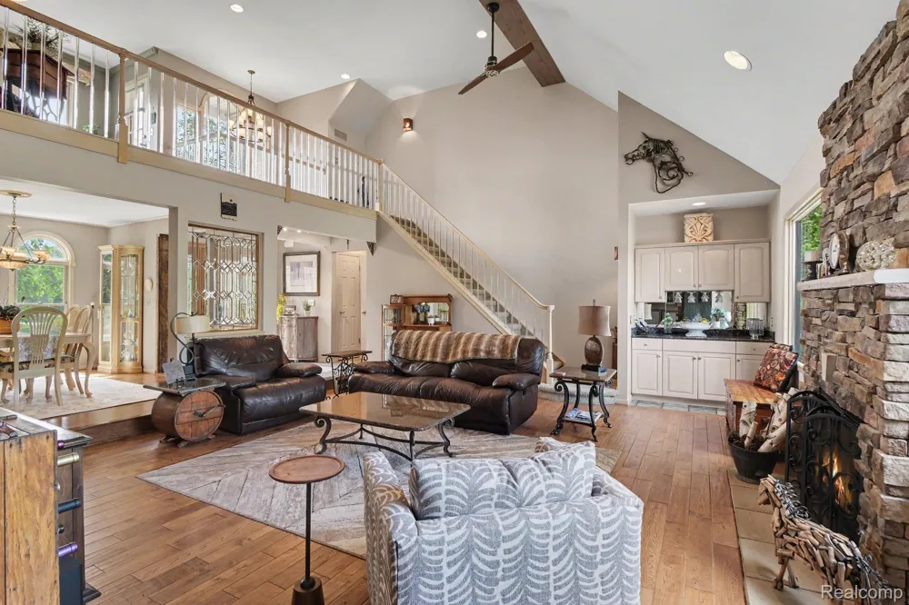27800 Van Horn Road Huron Charter Township, MI 48164