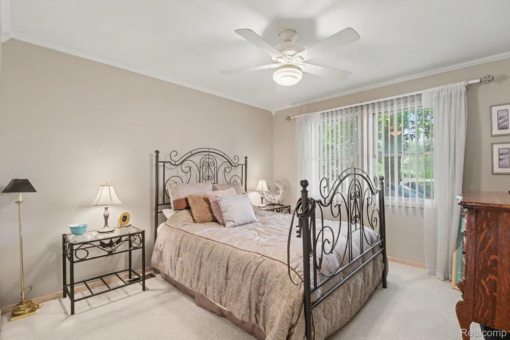 27800 Van Horn Road Huron Charter Township, MI 48164