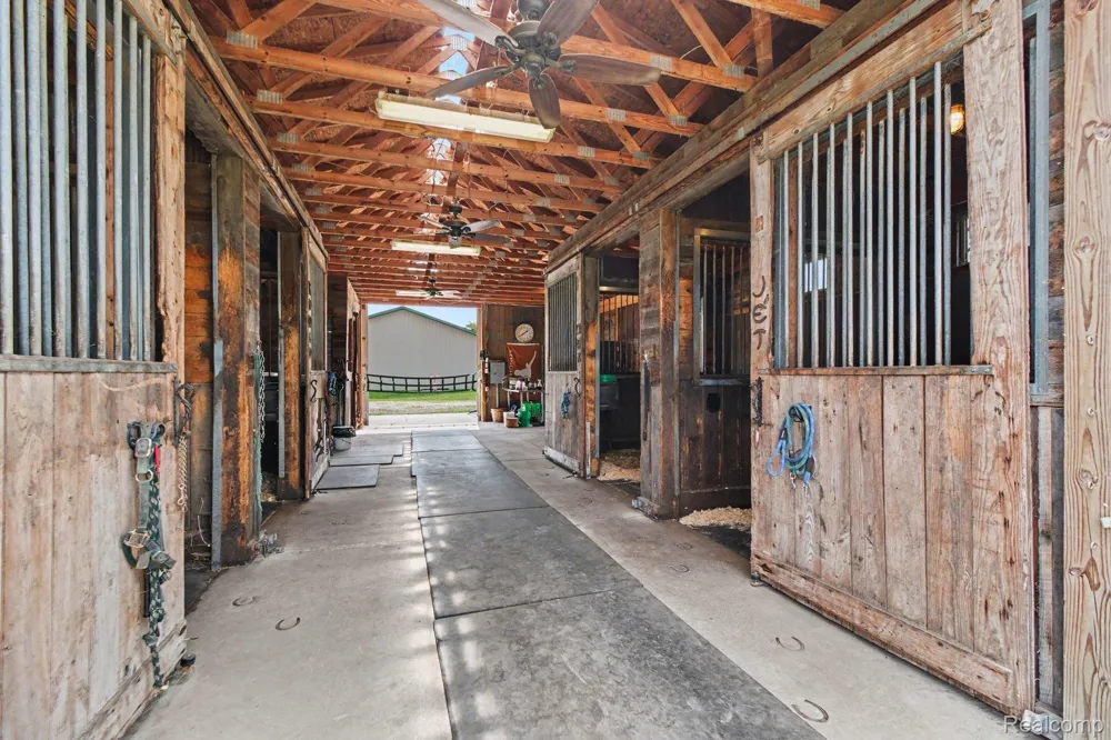 27800 Van Horn Road Huron Charter Township, MI 48164