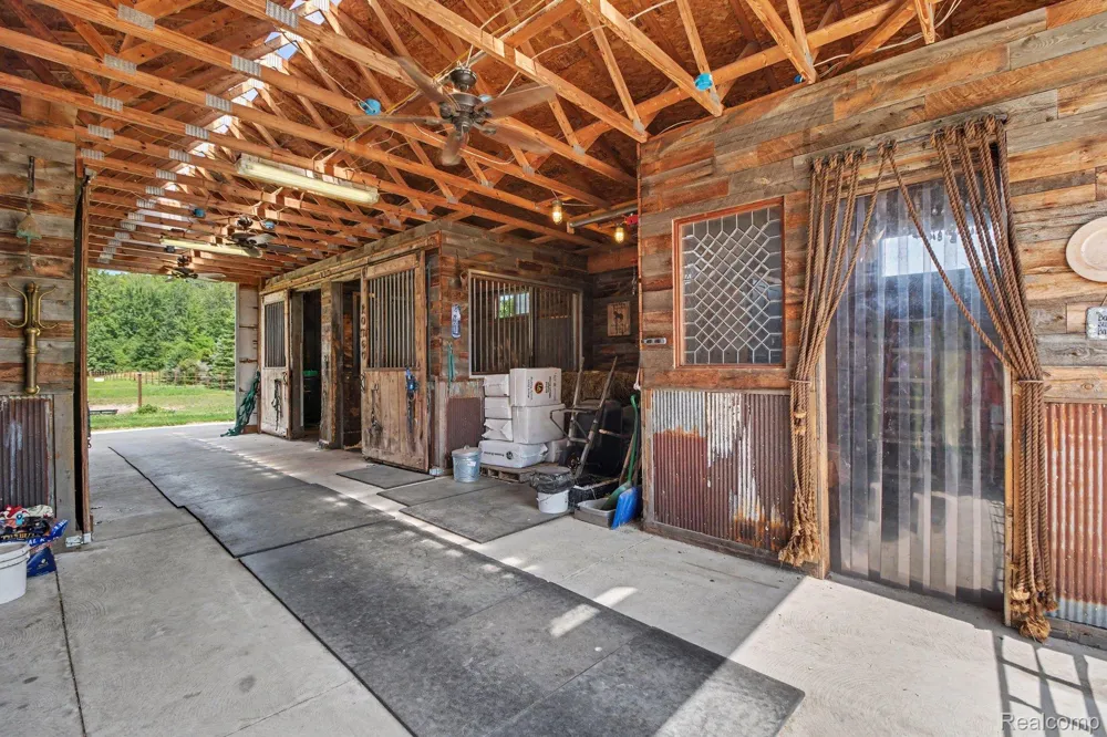 27800 Van Horn Road Huron Charter Township, MI 48164