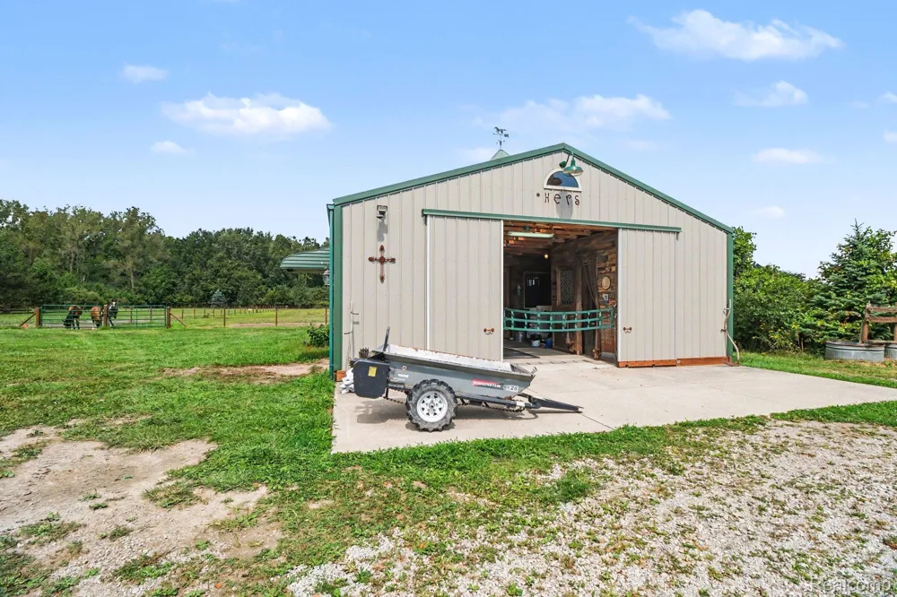 27800 Van Horn Road Huron Charter Township, MI 48164