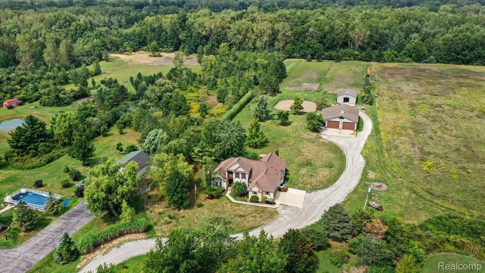 27800 Van Horn Road Huron Charter Township, MI 48164