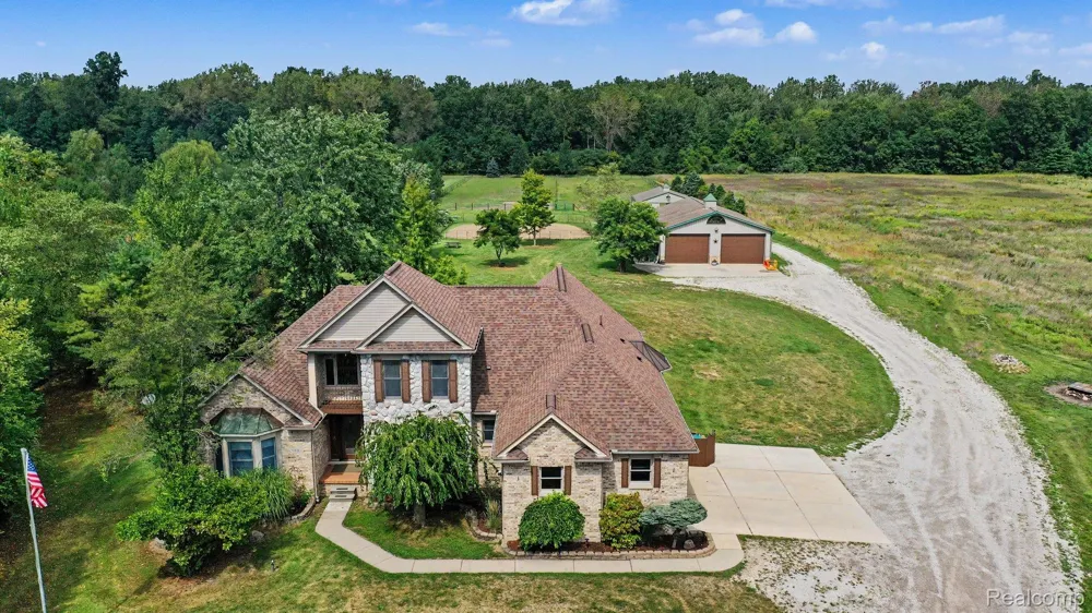 27800 Van Horn Road Huron Charter Township, MI 48164