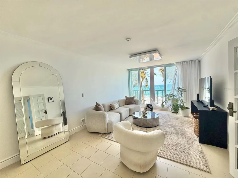 3409 AVE ISLA VERDE #203 Carolina, PR 00979