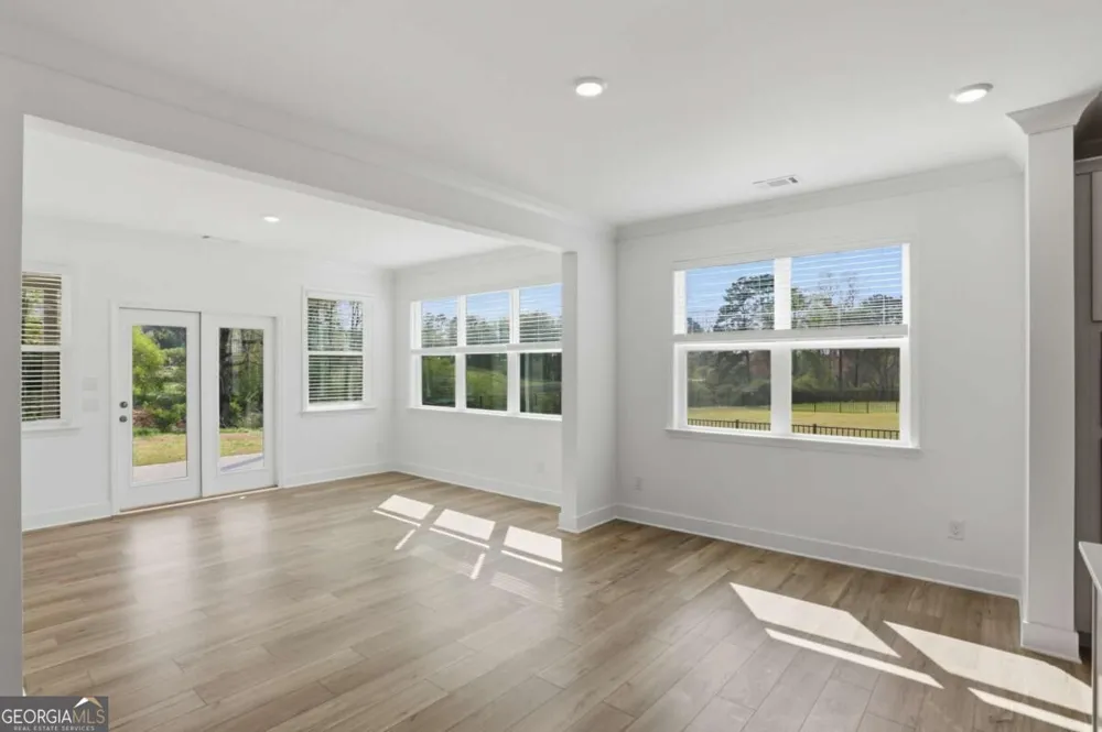 209 Deer Valley RUN Canton, GA 30115