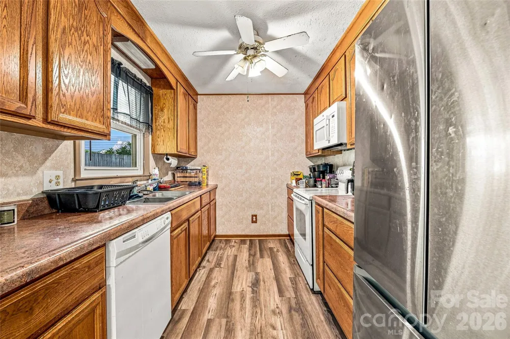 28 Fairhaven Court Asheville, NC 28803