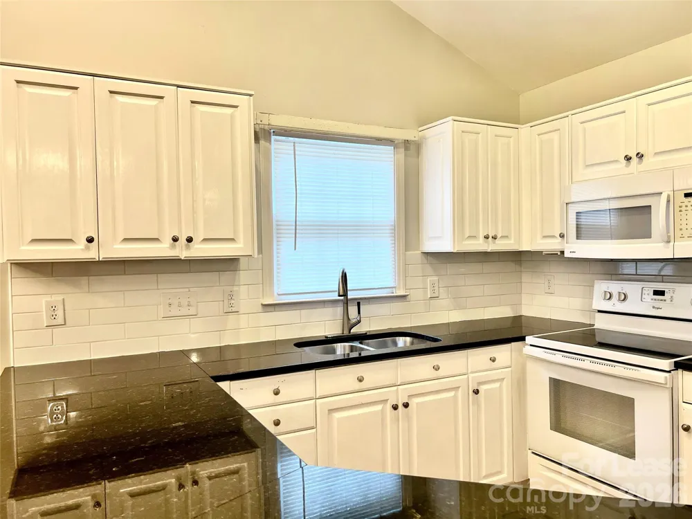 4409 Stonefield Drive Charlotte, NC 28269