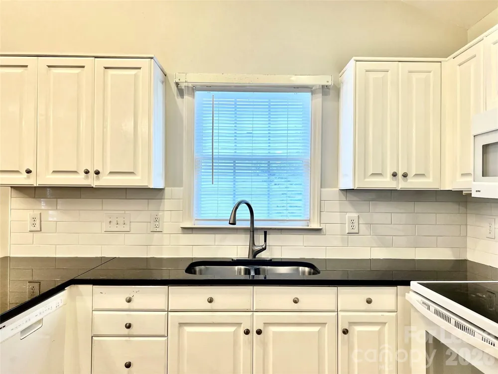 4409 Stonefield Drive Charlotte, NC 28269