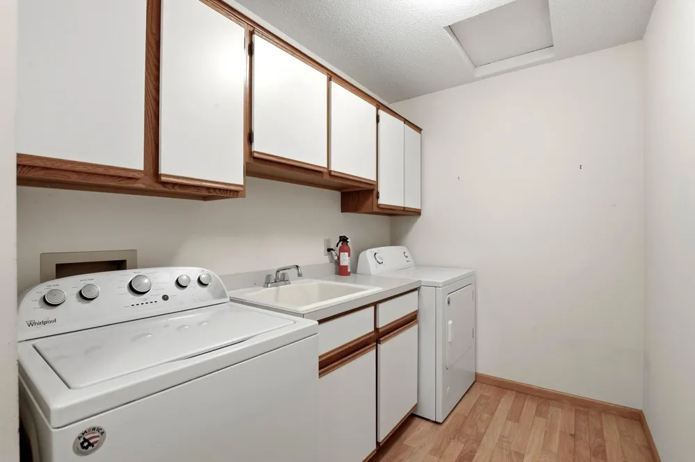 1624 Waterbury Waconia, MN 55387