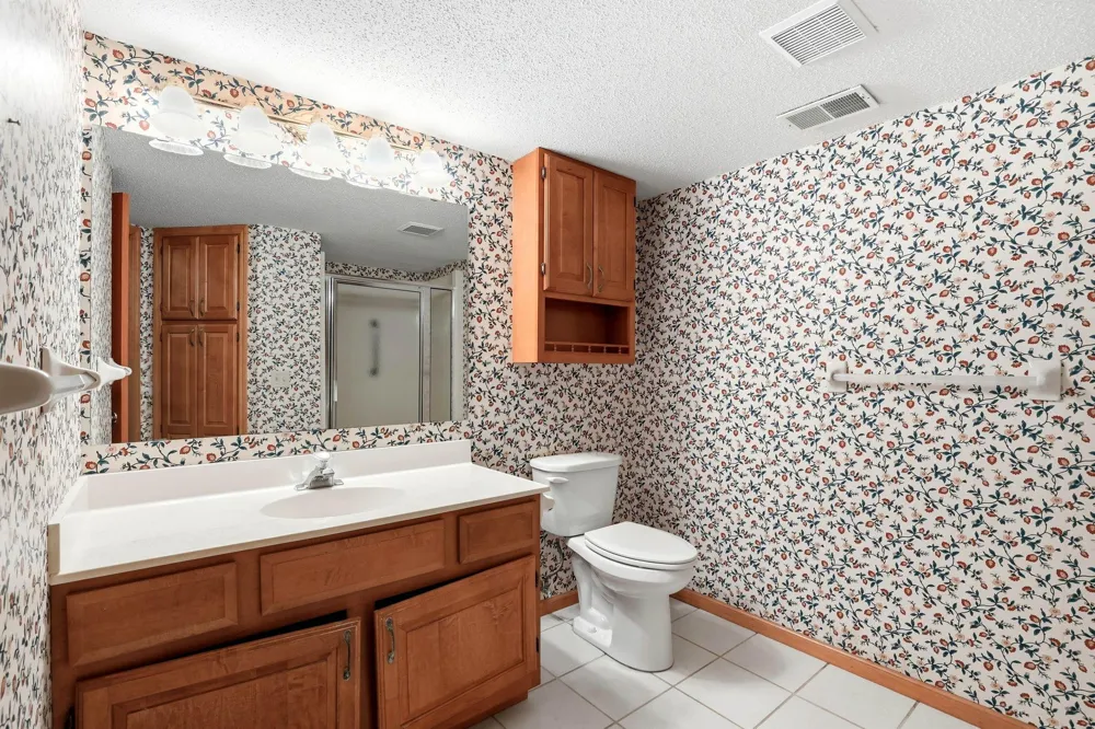 1624 Waterbury Waconia, MN 55387