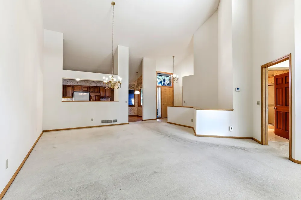 1624 Waterbury Waconia, MN 55387