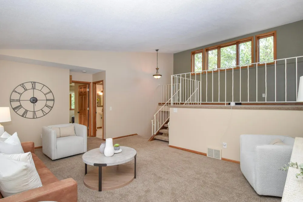 4428 Pleasant Drive Arden Hills, MN 55112