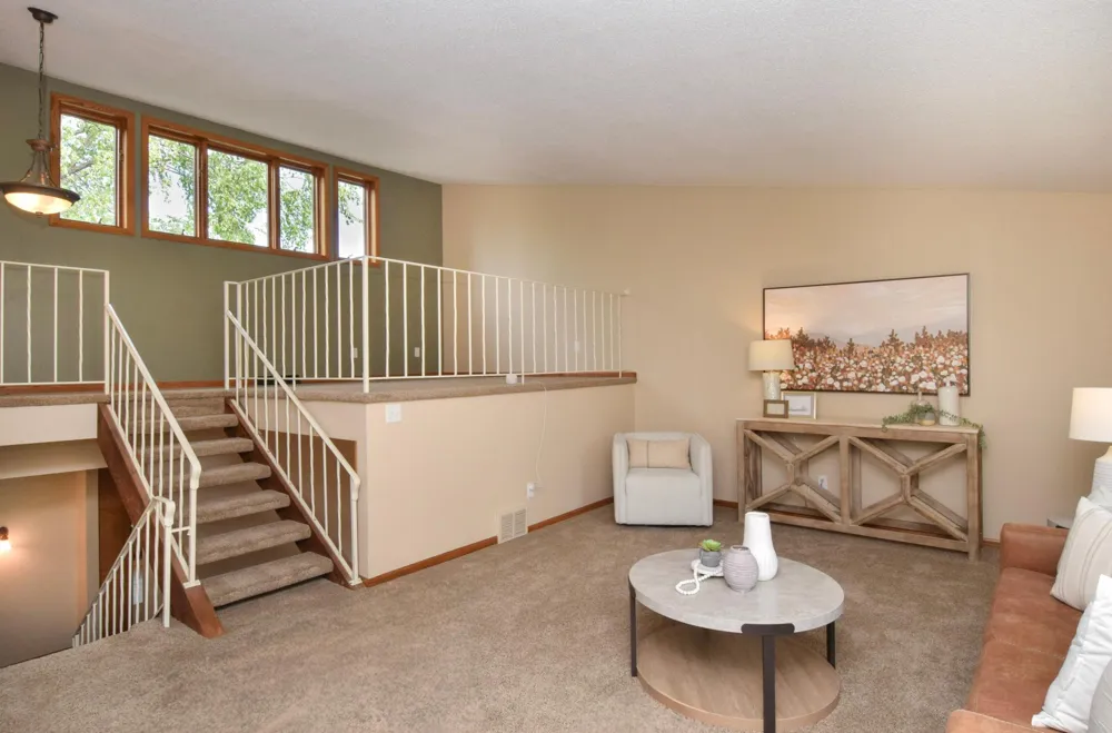 4428 Pleasant Drive Arden Hills, MN 55112