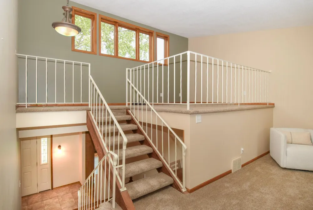4428 Pleasant Drive Arden Hills, MN 55112