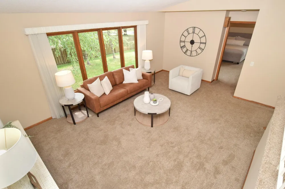 4428 Pleasant Drive Arden Hills, MN 55112