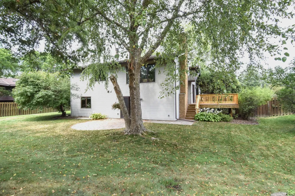 4428 Pleasant Drive Arden Hills, MN 55112
