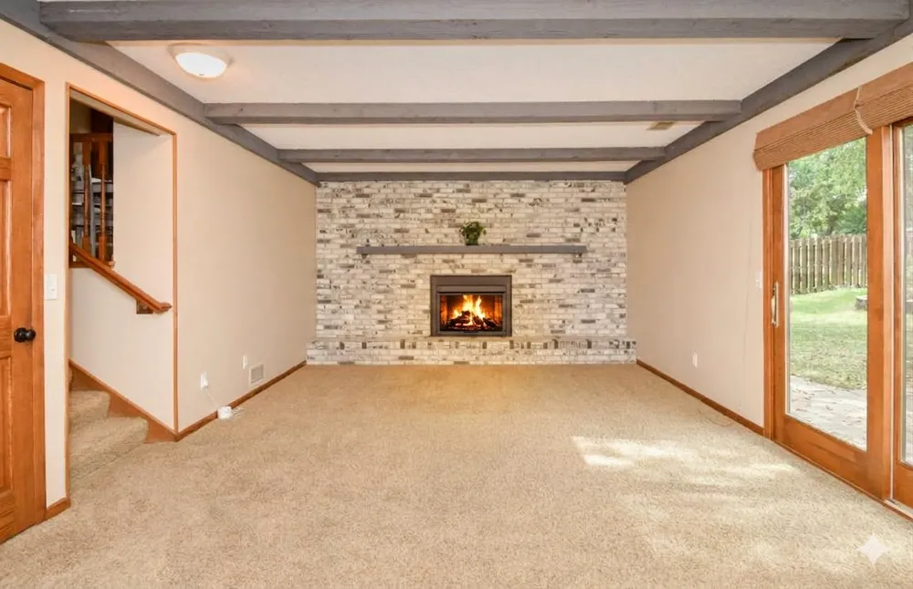 4428 Pleasant Drive Arden Hills, MN 55112