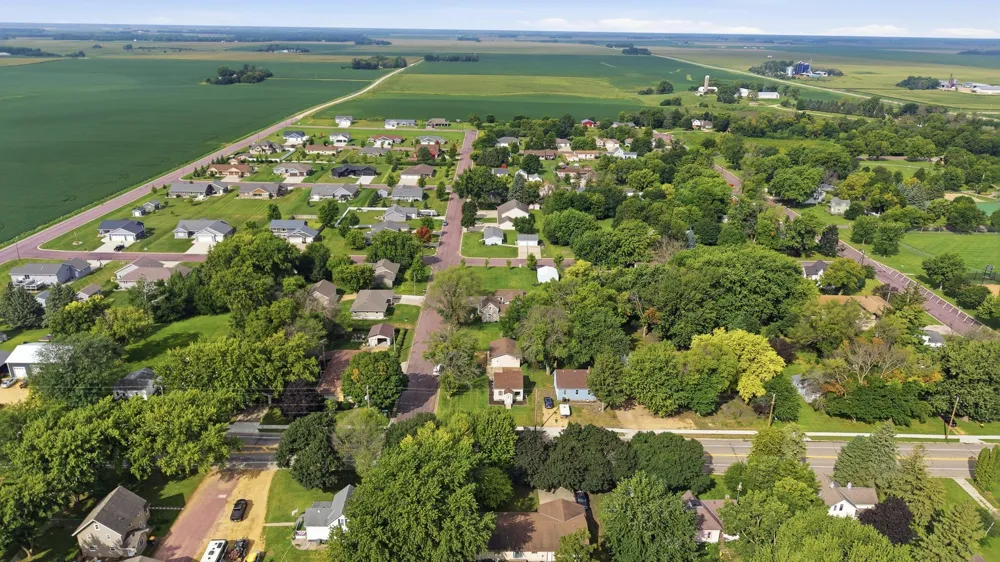 412 S Central Avenue Mapleton, MN 56065