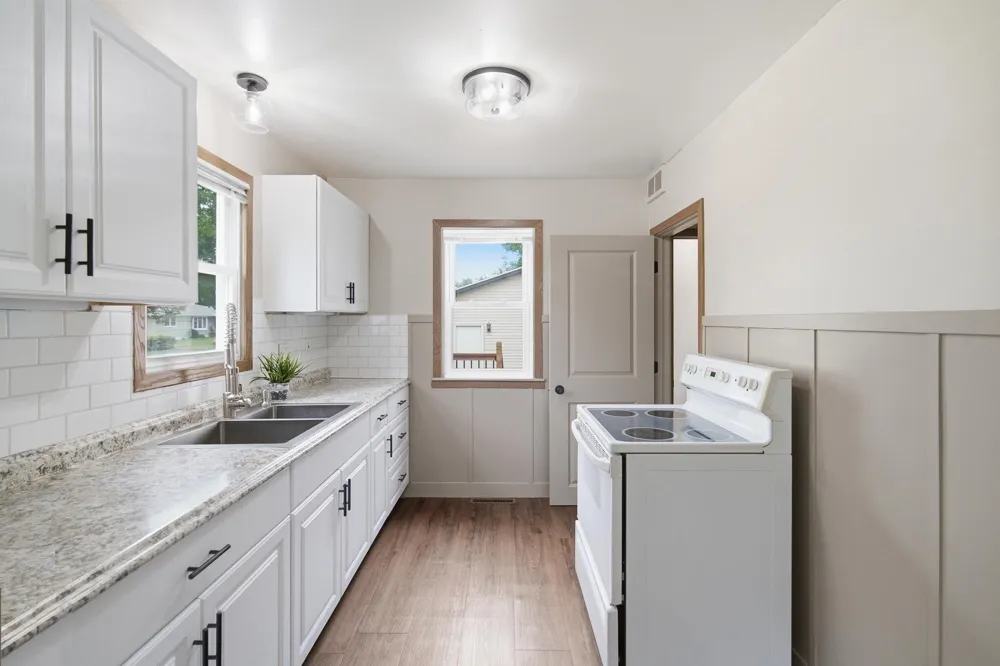 412 S Central Avenue Mapleton, MN 56065