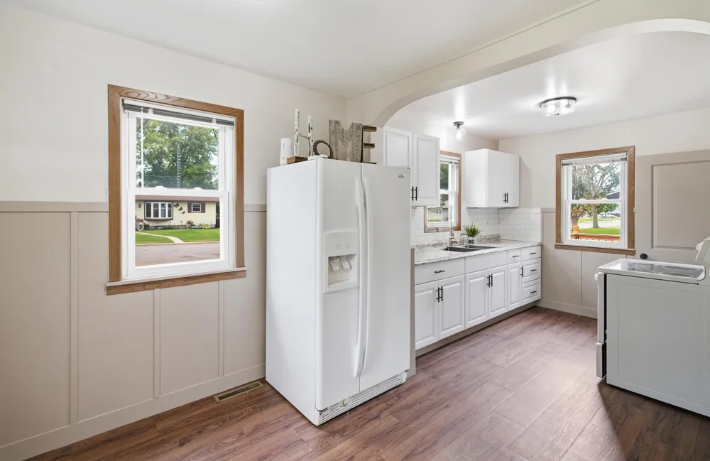 412 S Central Avenue Mapleton, MN 56065