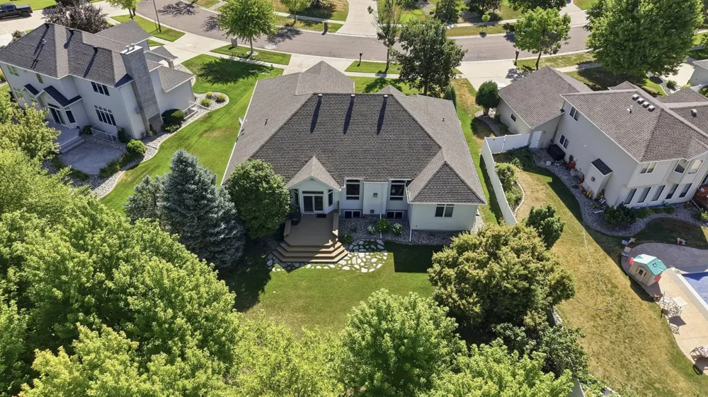 4233 Timberline Drive S Fargo, ND 58104